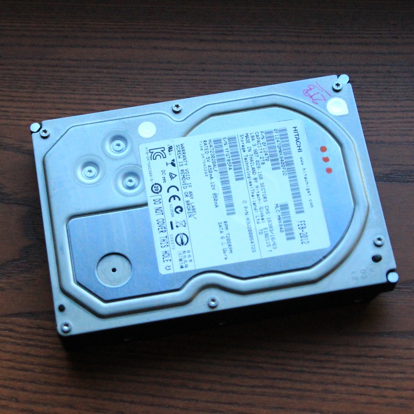 Dysk HDD 2TB - Hitachi HUA723020ALA641